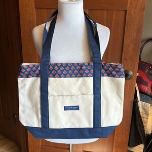 Vineyard Vines Custom Tote Red Crest and Blue/Navy Accents/Blue & White Gingham